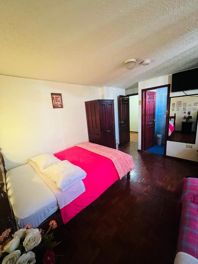Hotel Bernys Quito Exterior foto